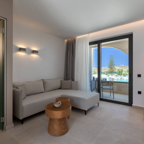 064 2725 Dore Chania 20260618Sh